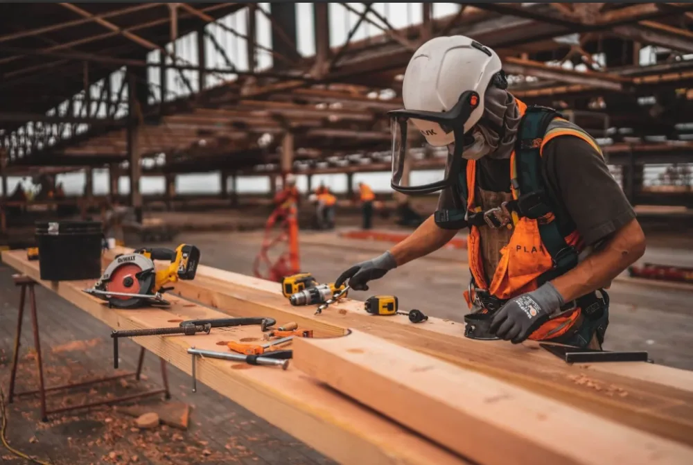 Retail and business center building construction